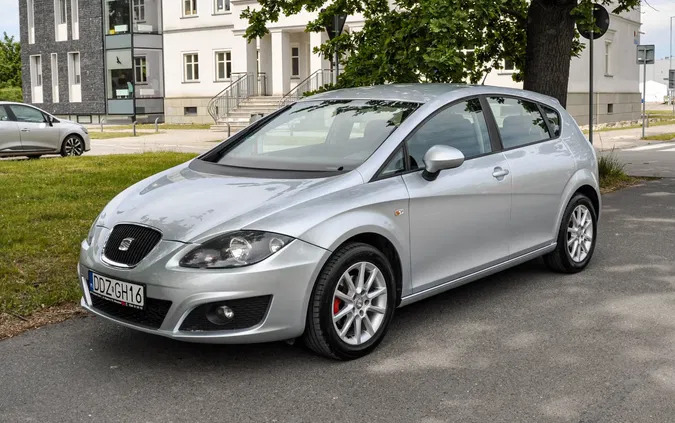 samochody osobowe Seat Leon cena 19900 przebieg: 149000, rok produkcji 2010 z Międzyrzecz